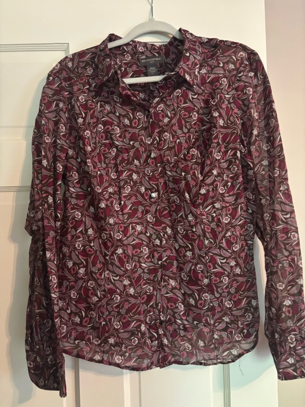 Banana Republic Burgundy Floral Button-Up Blouse Large